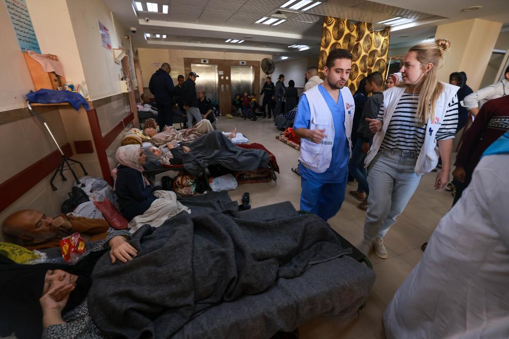 Sud de Gaza : Les bombardements israéliens saturent les hôpitaux alors que les civils reçoivent un nouvel ordre d'évacuation